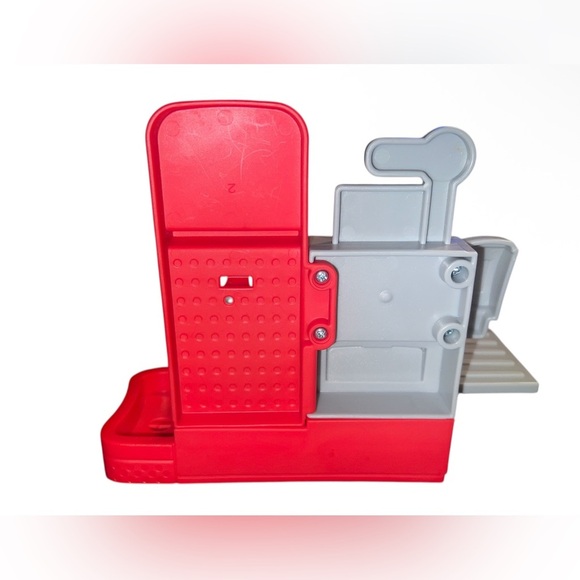 Fisher-Price Little People Target Run Playset for Toddlers & Kids - Picture 3 of 8